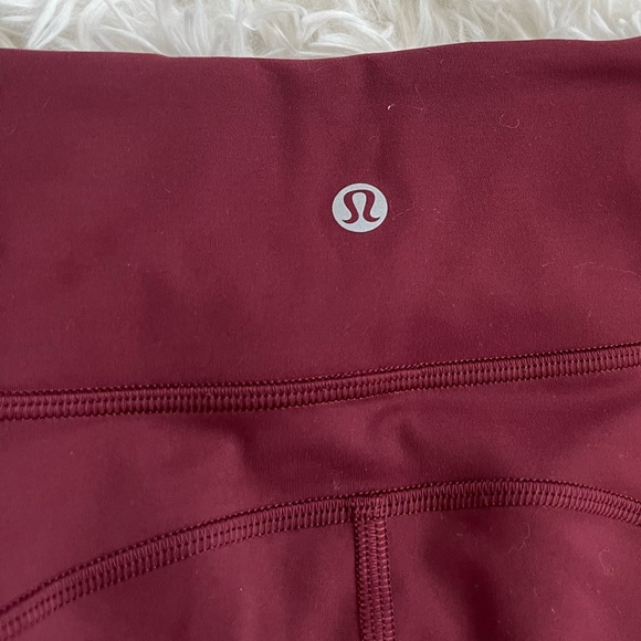 Lululemon Invigorate High-Rise Tight 25" Red Merlot w/ Pockets - Size 4 - Picture 8 of 9